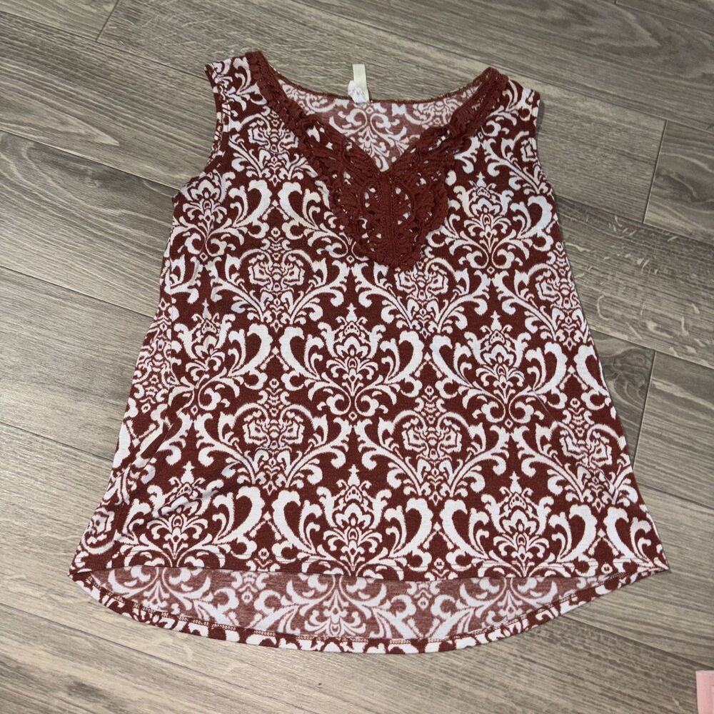 PerSeption Concept White Burgundy Damask Print Crochet V Neck Tank Size XL